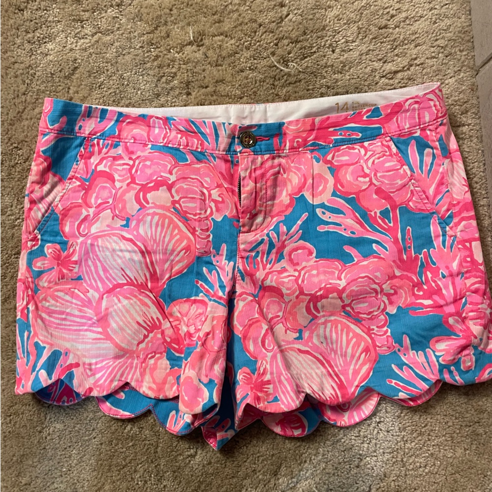 Lilly Pulitzer scallop shorts